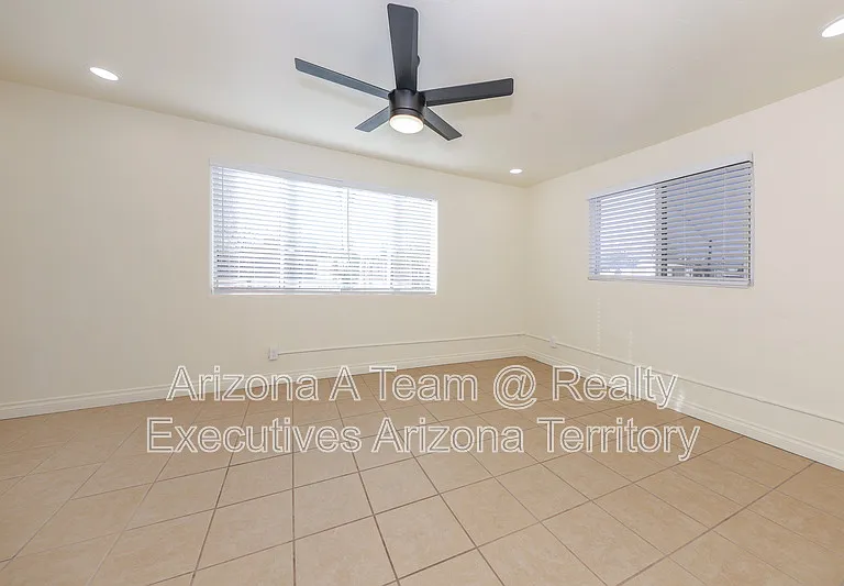 1654 N Rosemont Blvd #1 — Photo 7