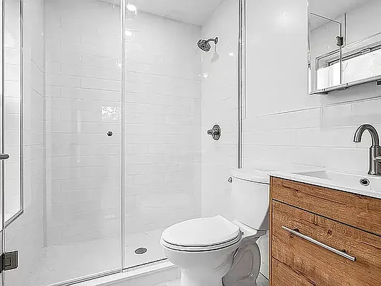 105 Carroll St #4 — Photo 7