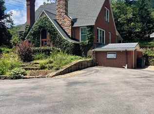 449 McMullen Rd, Altoona, PA 16601