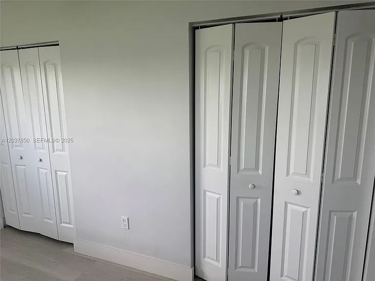 1850 S Treasure Dr #10 — Photo 15