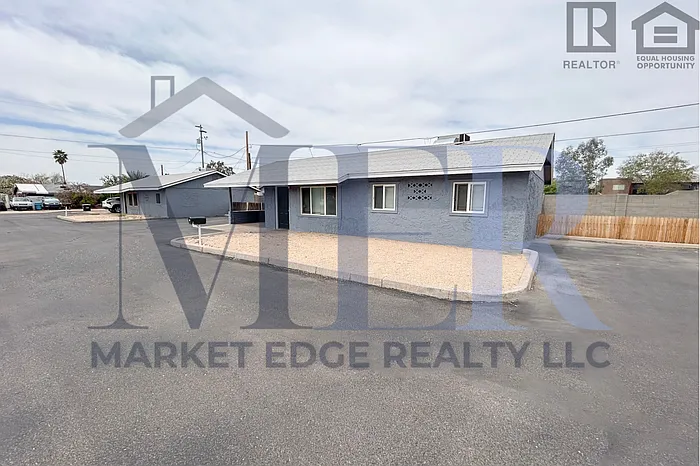 1524 W Sahuaro Dr #B — Photo 1