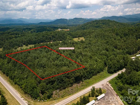 60 Upper Roberts Branch Rd, Weaverville, NC 28787