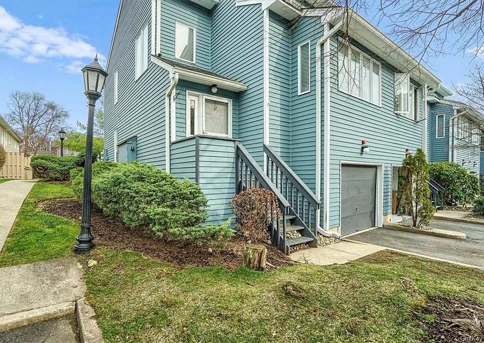 58 Village Green, Bardonia, NY 10954 Zillow