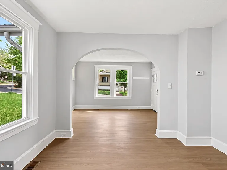 29 W Elm Ave — Photo 11