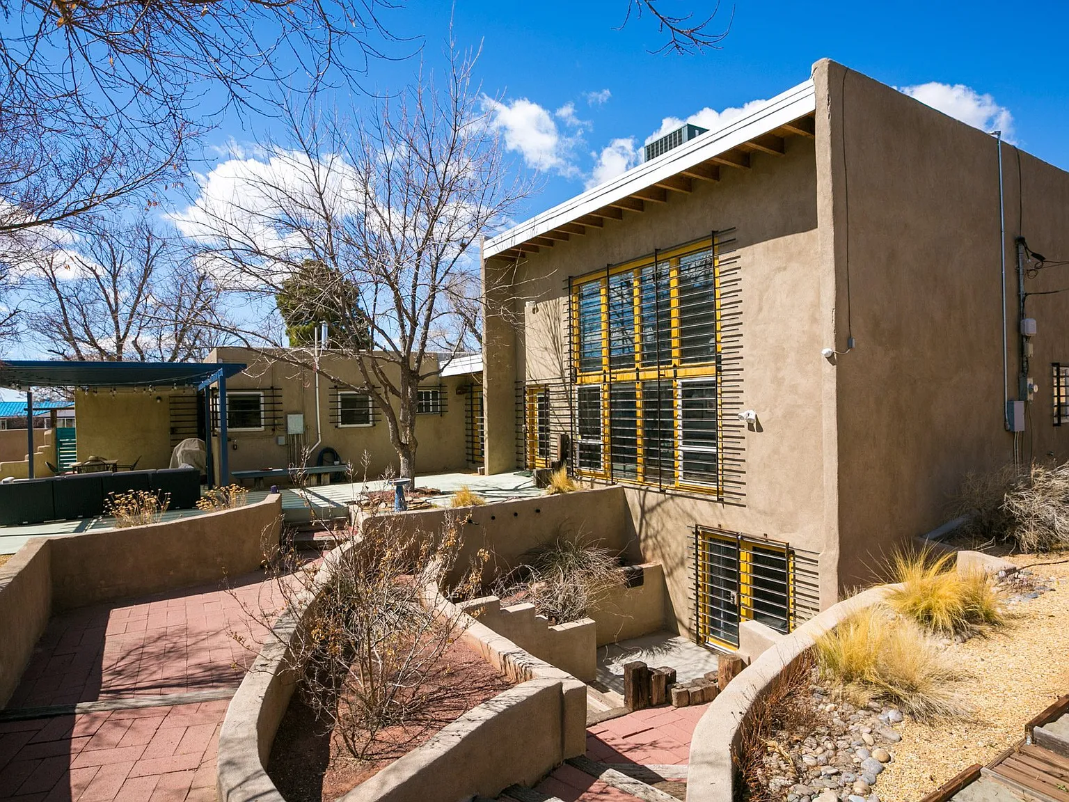 610 Carlisle Blvd Se - 610 C... — Photo 3