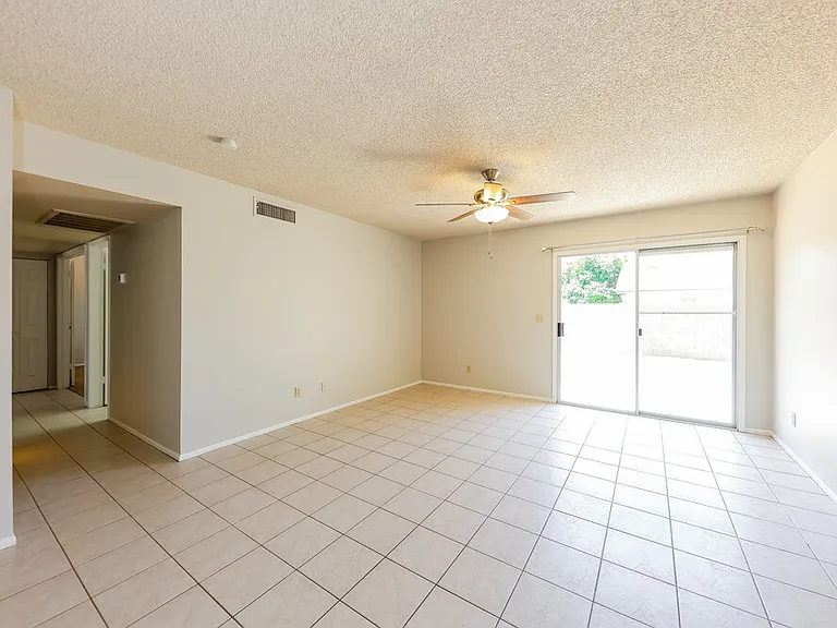 4323 W Piute Ave — Photo 3