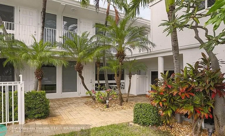 1705 N Riverside Dr #2 — Photo 7
