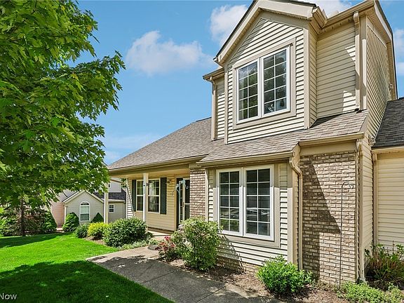3rd image of 8722 Basswood Pl