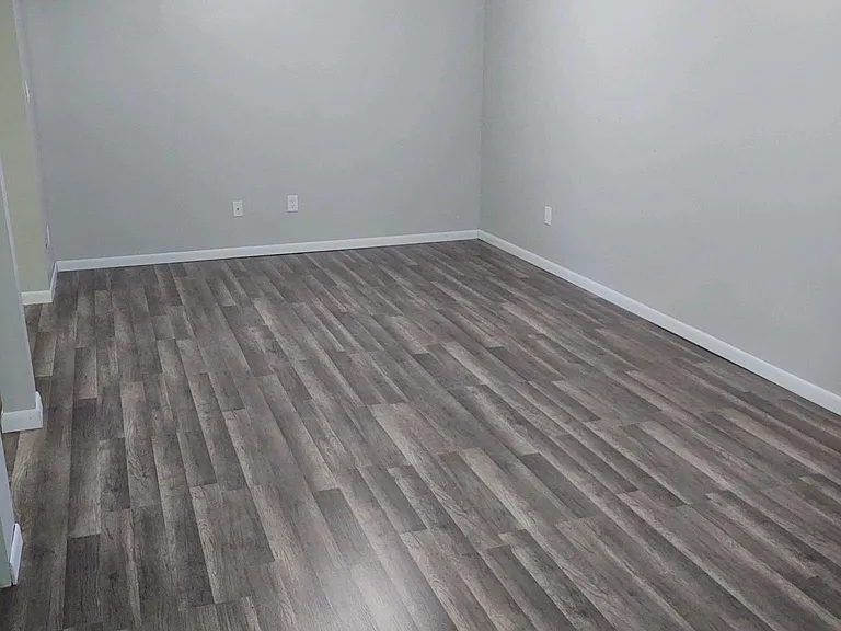 1316 E Woodshire Dr — Photo 30