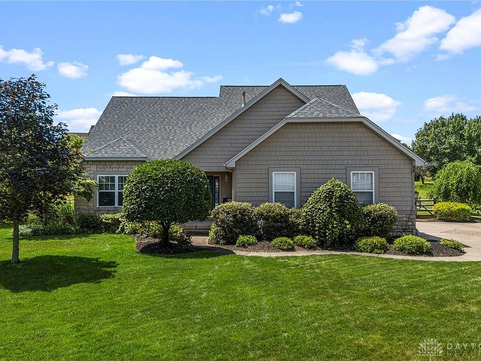 1st image of 55 Martin Ln