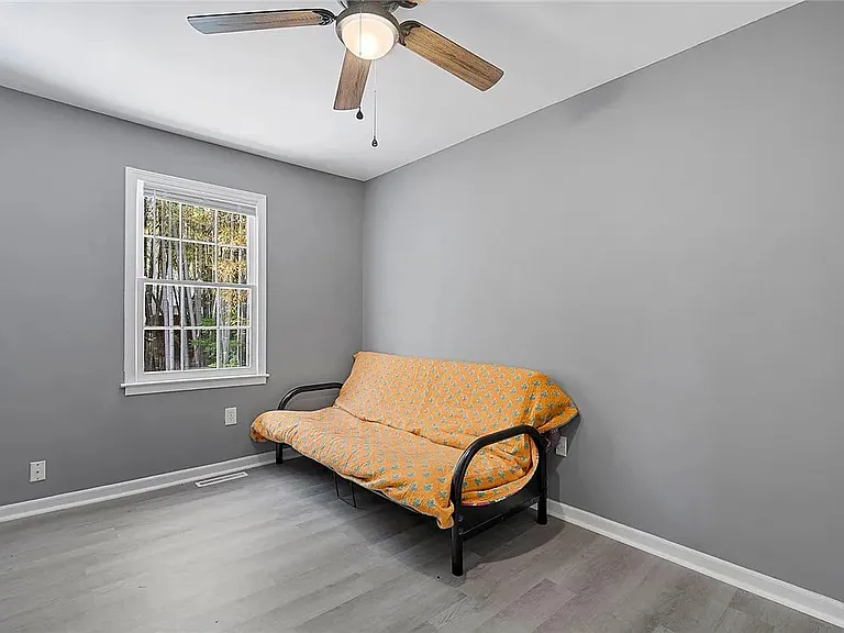 119 Freedom Dr #4 — Photo 15