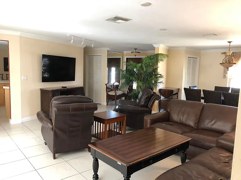 550 Forest Hills Blvd — Photo 14