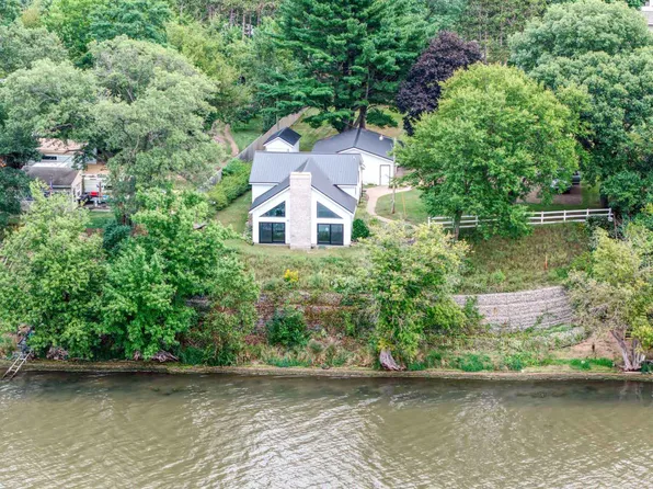 3272 Tammy Ln, Thomson, IL 61285