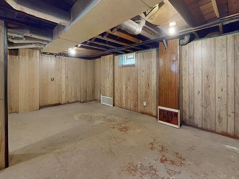 11909 Avon Ave — Photo 10