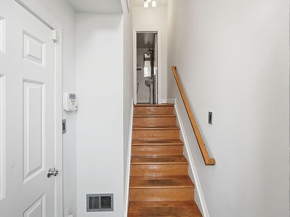 5th image of 5113 Knapp Pl