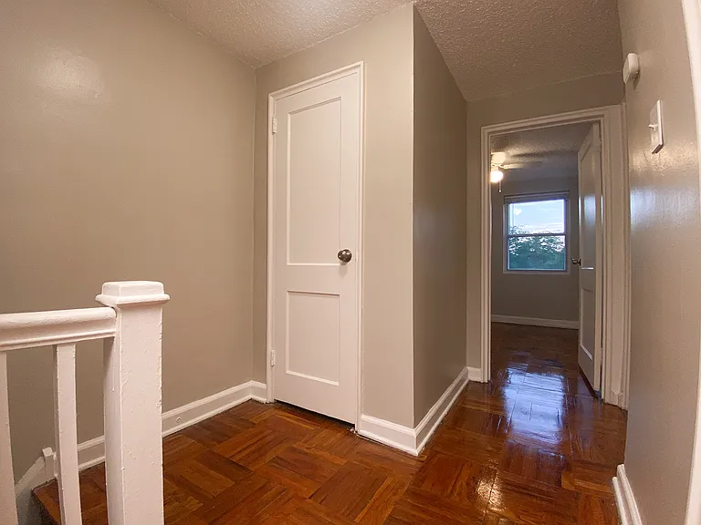 72 Madison Dr — Photo 6