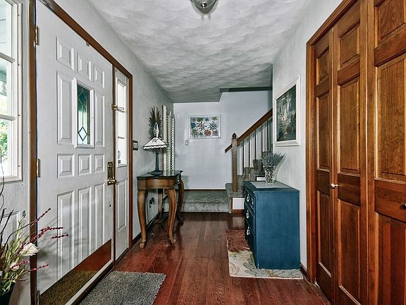 4th image of 26910 Deer Creek Ln