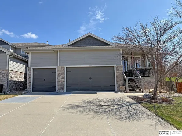 6207 S 193rd St, Omaha, NE 68135