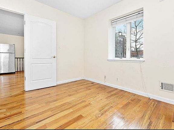 4th image of 567 Warren St APT 105