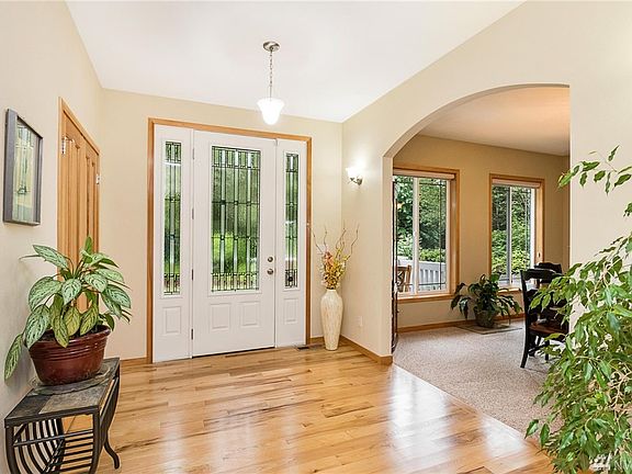 3rd image of 18971 Keith Hill Ave NW