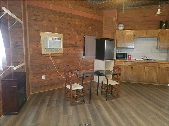 4th image of 6759 Highway 105 E