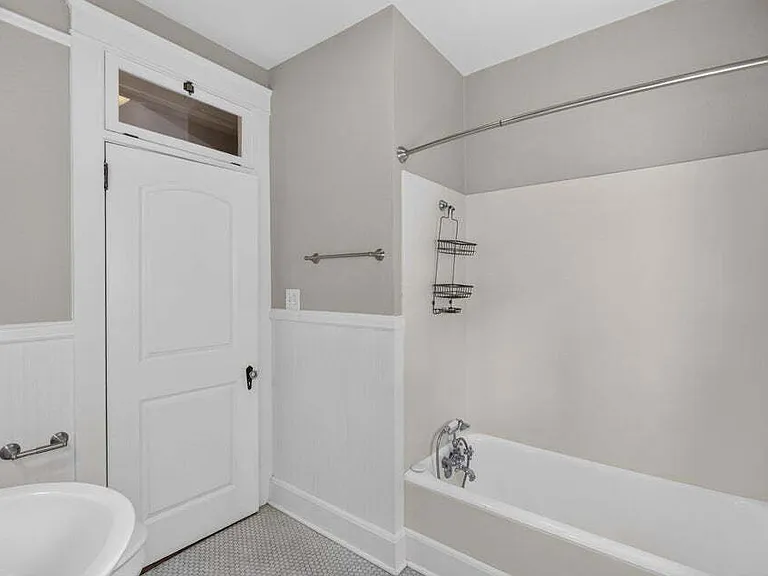 831 Rutledge Ave — Photo 7