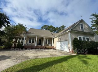 428 N Belvedere Dr, Hampstead, NC 28443