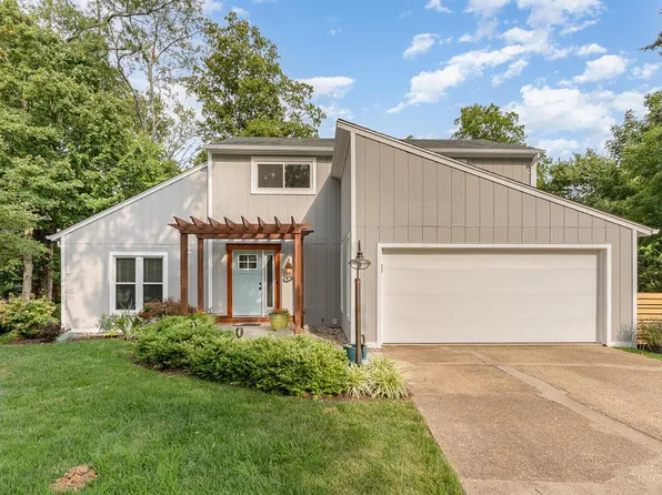 4794 Powderhorn Dr, Cincinnati, OH 45244