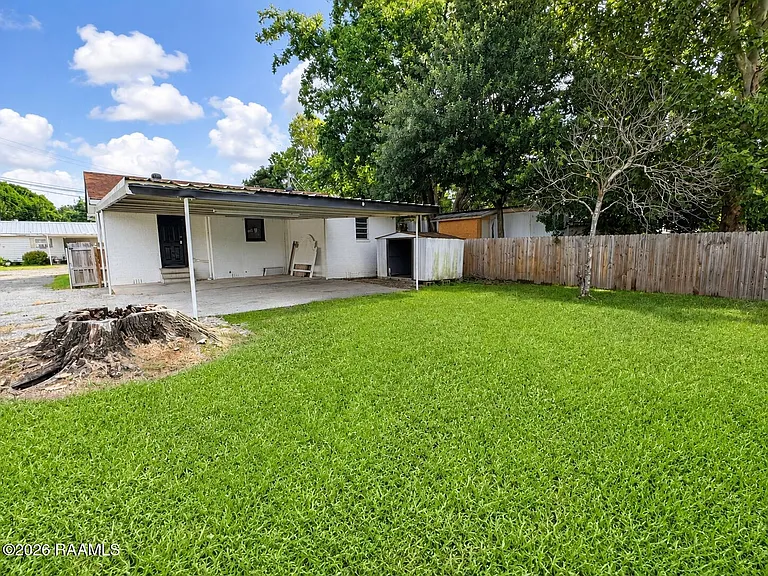 205 Jimmie St — Photo 10