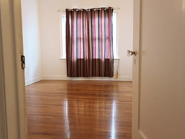427 N Genesee Ave — Photo 14