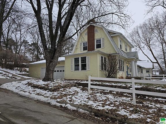 3rd image of 1825 W 16th St