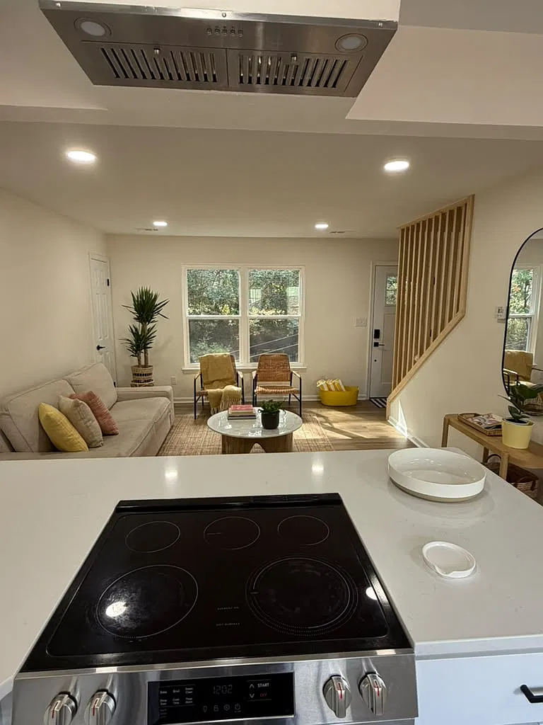 9546 10th Bay St — Photo 3