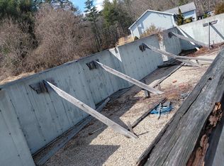 1256 N Hixville Rd, Dartmouth, MA 02747