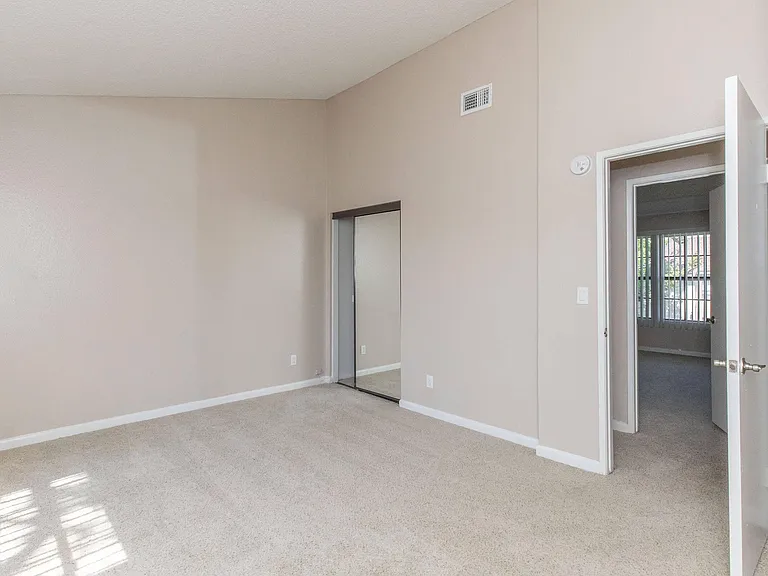 Oak Tree Court Apartment Homes — Photo 59
