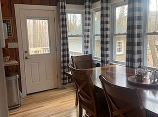 95 Snake Den Rd, Ringwood, NJ 07456