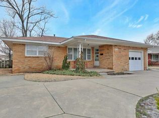231 W Anita Dr, Haysville, KS 67060