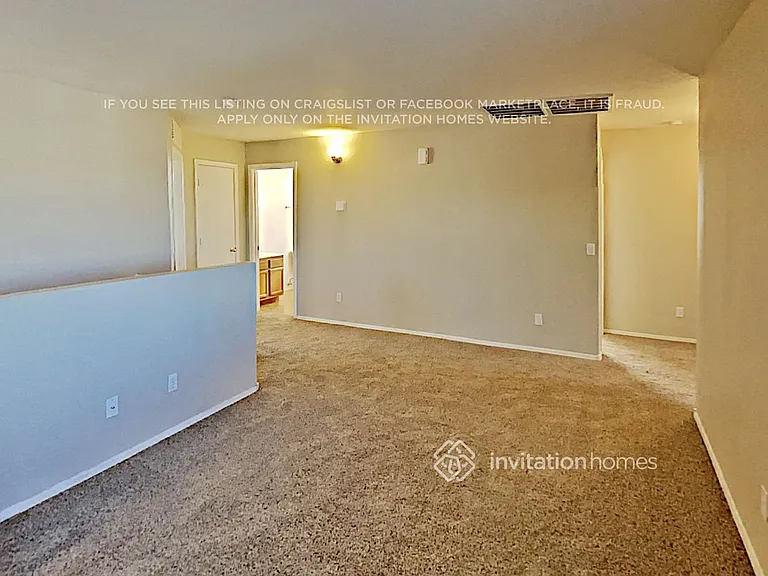 423 S Sabrina — Photo 12