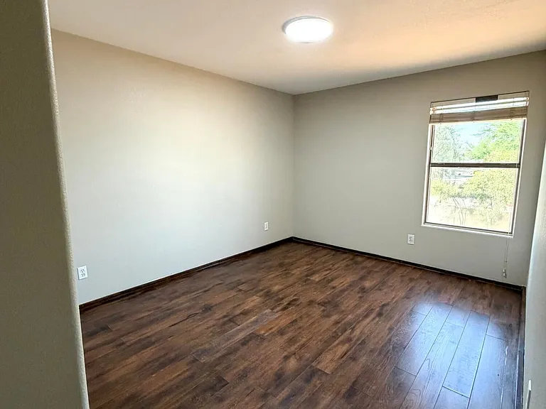 3002 S 92nd Cir — Photo 22