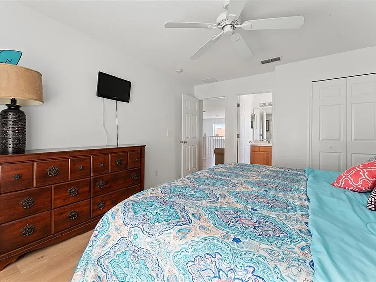 1031 Solana Cir — Photo 27