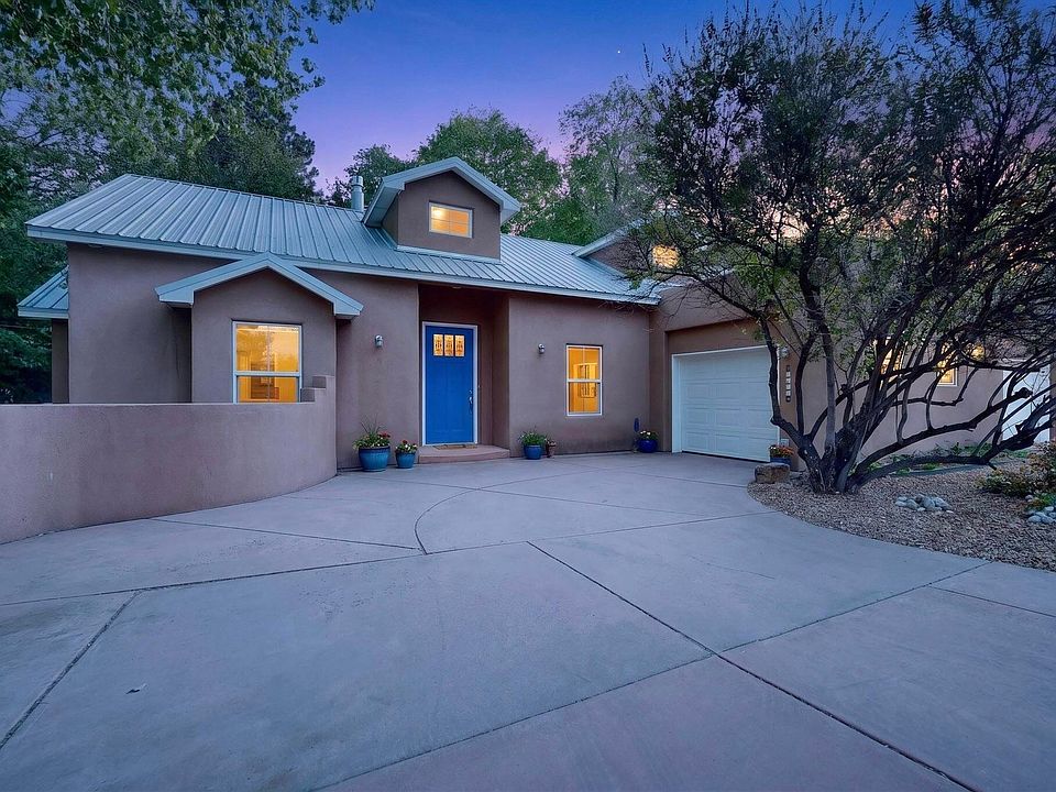 1st image of 1630 Rancho Guadalupe Trl NW