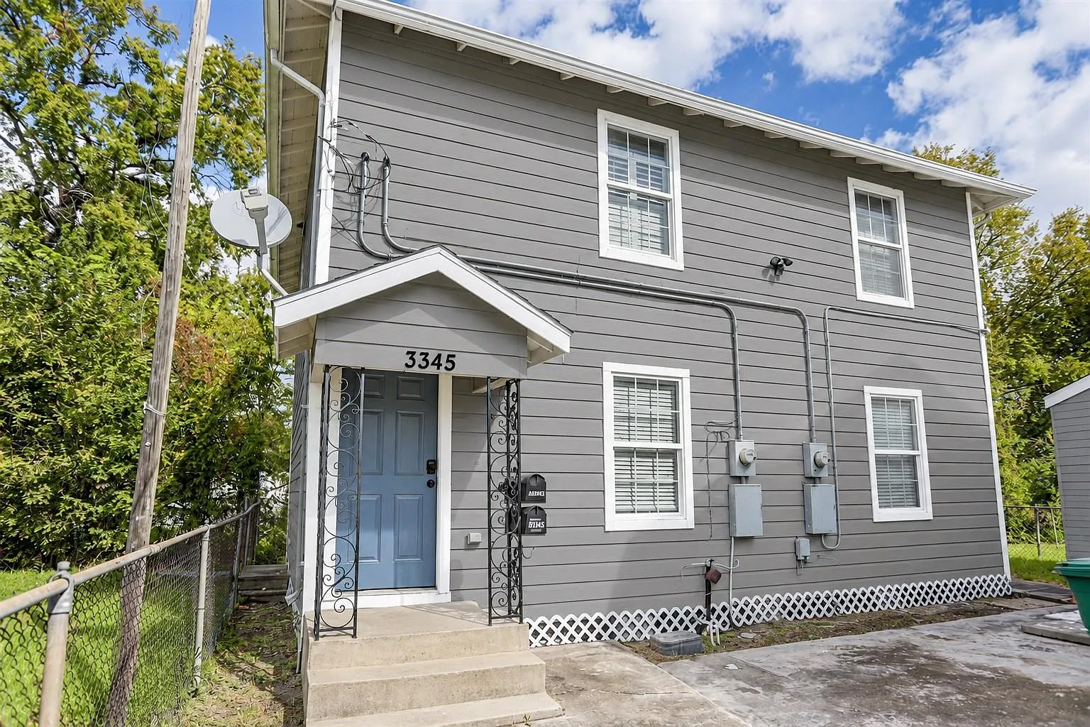 1 bed, 1.0 bath, 1560 sqft, $750 — Photo 1