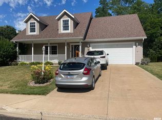 822 S Johanson Rd, Peoria, IL 61607