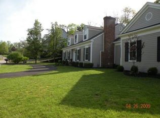 1410 Northwind Rd, Indian Hills, KY 40207