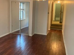 2122 South St #2B, Philadelphia, PA 19146