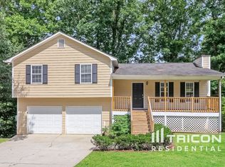 238 Hampton Dr, Dallas, GA 30132