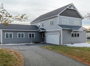 60 Dearborn Cir, Walpole, NH 03608