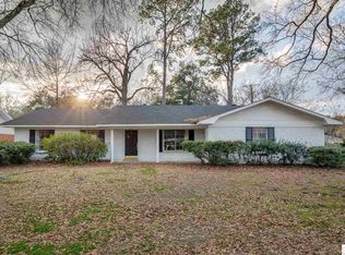 2121 Edgewood Dr, Monroe, LA 71201