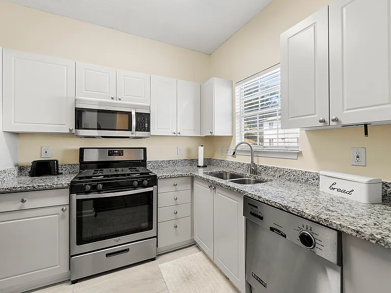 251 Ralph David Abernathy Blvd SW — Photo 6
