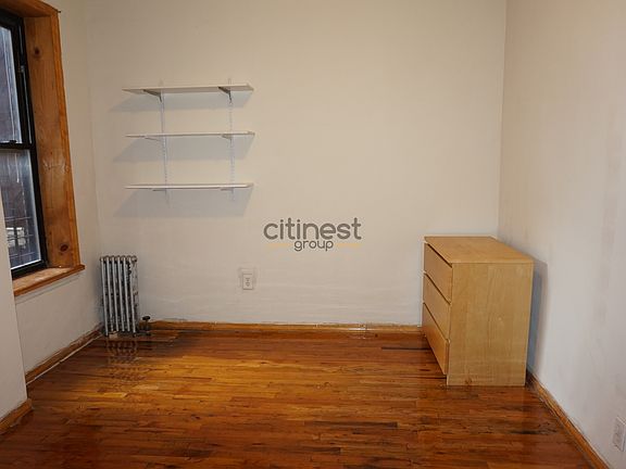 3rd image of 261 14th St #A2u