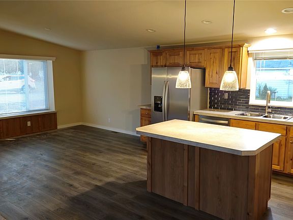 2nd image of 420 Pine Street